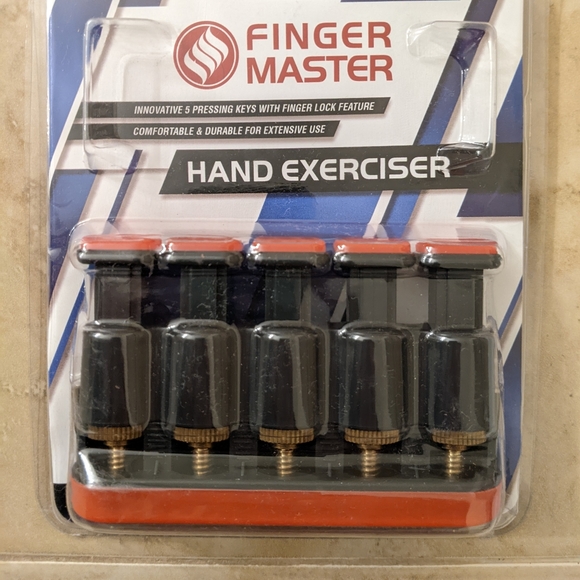 Finger master hand exerciser for sports players, musicians, climbers - Picture 1 of 2